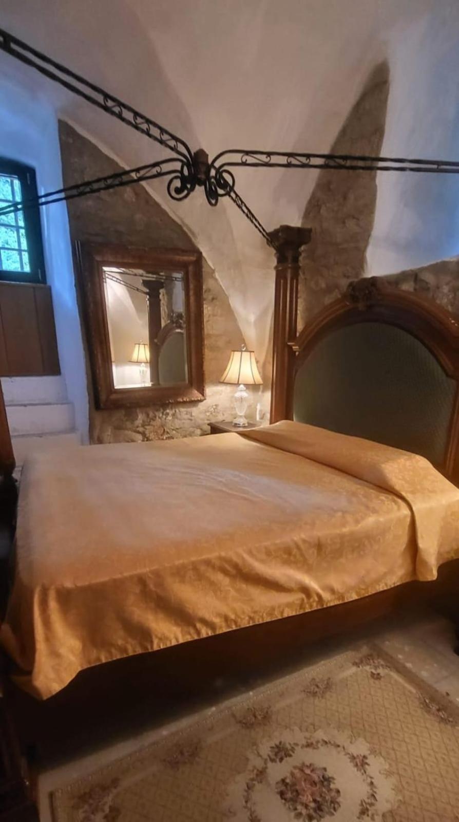Burg Hermannstein - Kings Room Ветцлар Екстер'єр фото